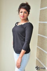 Tejaswi Madivada at Kerintha Movie Success Meet